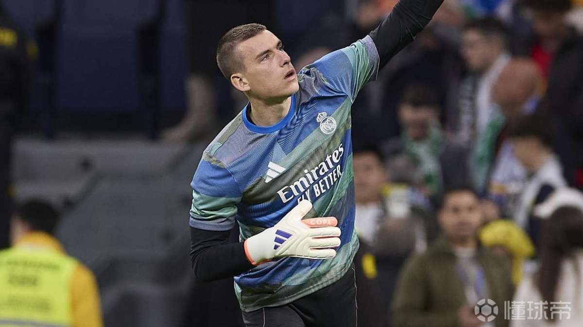 意媒：除维卡里奥以外国米也考虑卢宁，并且不排除再追本托